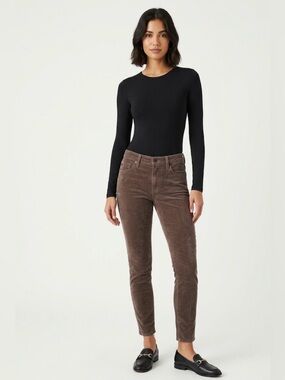 Adriano Goldschmied Anthropologie the Stevie ankle velvet jeans size 29R